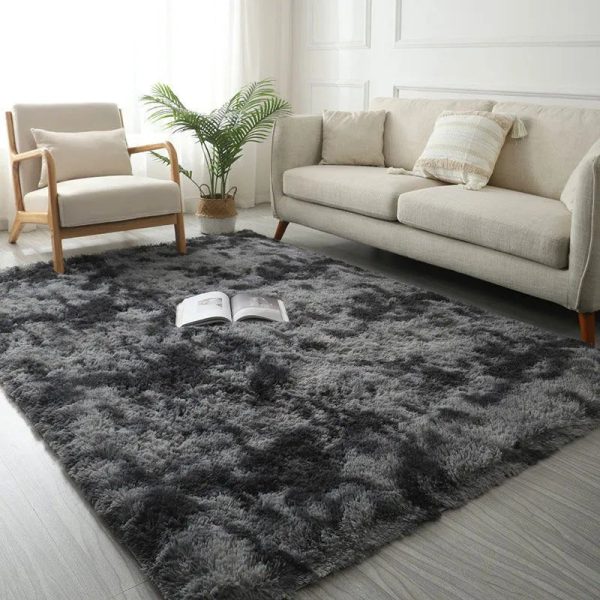 tapis shaggy gris foncé tie-dye